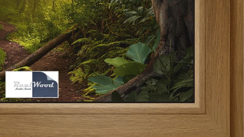 Finitura finto legno rovere RealWood per finestre